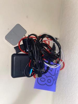 TECHNIC PRO PORTABLE DEVICE CHARGER WITH ALL THE CORDS NEEDED