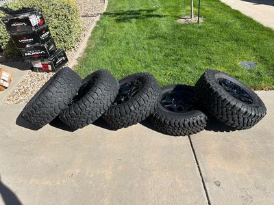 5 FALKEN WILDPEAK M/T LT285/70R17 121/118Q