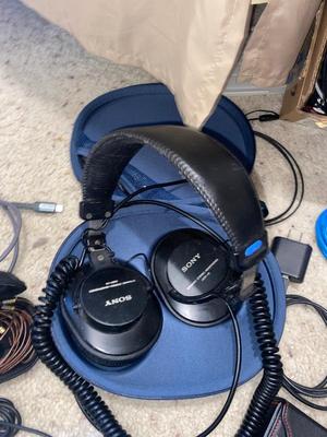 SONY HEADPHONES, FIIO A3 HEADPHONE AMPLIFIER, AN ARRAY OF ELECTRONICS CORDS & MORE