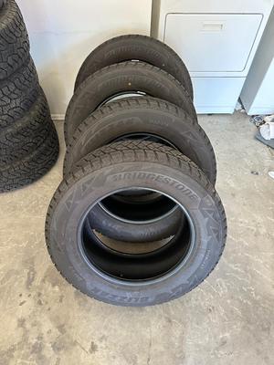 4 LIKE NEW BRIDGESTONE BLIZZAK TIRES PLUD