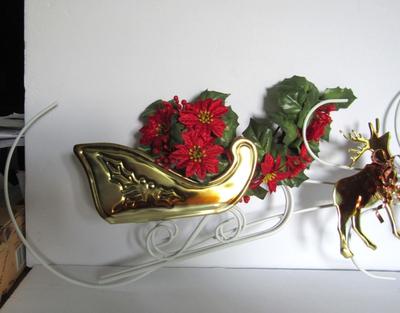 Neat Home Interiors Metal Sleigh With Reindeer Wall Hanging