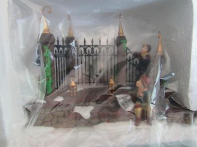 Nice Older Dept 56 Never Used Limited Edition Set: "Christmas Carol' Reading by Charles Dickens"