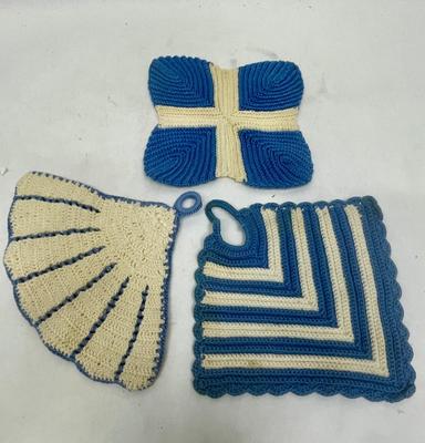 Vintage Knitted Potholders and trivet