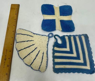 Vintage Knitted Potholders and trivet