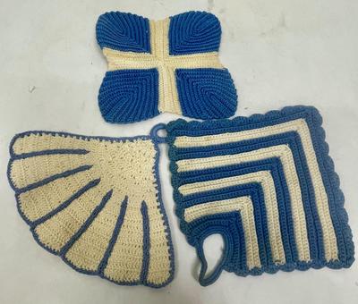 Vintage Knitted Potholders and trivet