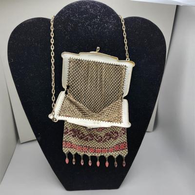 Art Nouveau Mesh Flapper Purse
