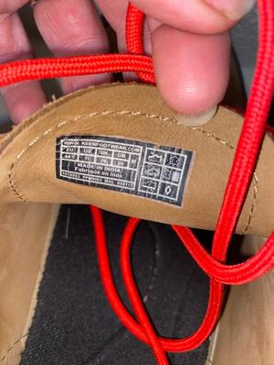 VERY NICE MEN'S KEENS SIZE 11