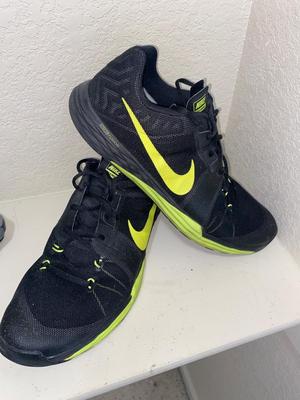 MEN’S NIKE CROSS TRAINERS AND BROOK’S TENNIS SHOES
