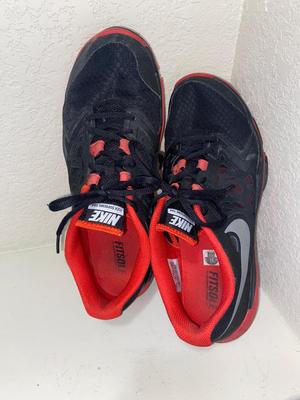 MEN’S NIKE CROSS TRAINERS AND BROOK’S TENNIS SHOES