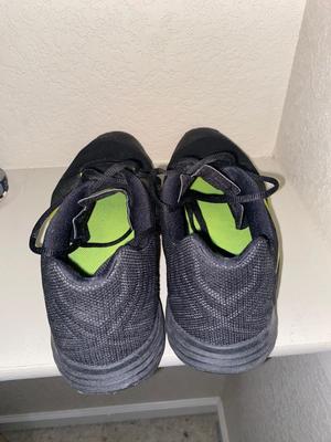 MEN’S NIKE CROSS TRAINERS AND BROOK’S TENNIS SHOES