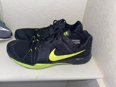 MEN’S NIKE CROSS TRAINERS AND BROOK’S TENNIS SHOES