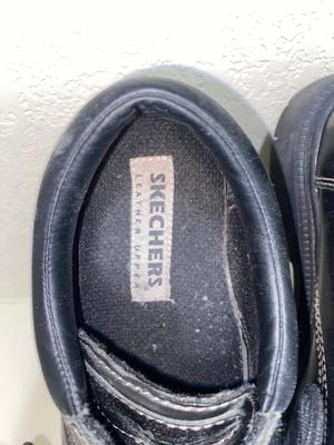 MENS DR. MARTINS AND SKECHERS SIZE 11 SHOES