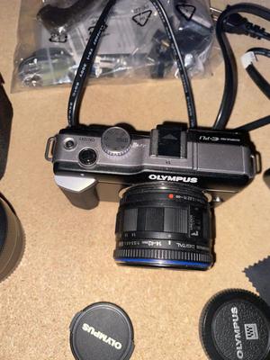 OLYMPUS PEN-E-PL1 DIGITAL CAMERA W/ EXTRA LENS AND TRIPOD