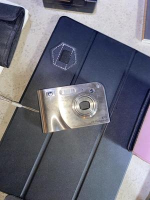 SEVERAL PC GAMES, START-UP DISCS, A PANASONIC CAMERA, TRIPOD AND MORE