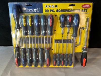 Lot 5. Screwdriver Set. 22 pcs