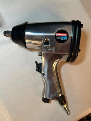 Lot 8. Craftsman Pneumatic Tool Set
