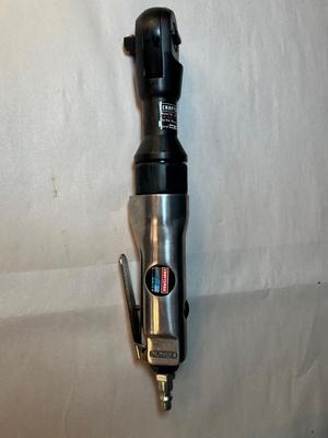 Lot 8. Craftsman Pneumatic Tool Set