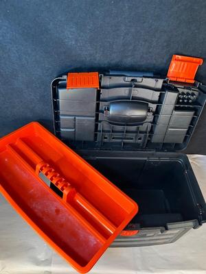 Lot 27 Black & Decker Workmate Tool Cart