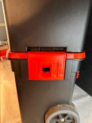 Lot 27 Black & Decker Workmate Tool Cart