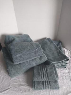 SETS OF GREEN BATH TOWELS