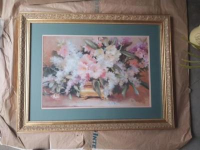 GOLD FRAMED FLORALPICTURE