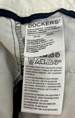 Men’s olive green Dockers Pants size