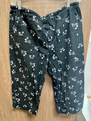 White Stag Women's Short Pants - Capris, size XL