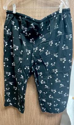White Stag Women's Short Pants - Capris, size XL