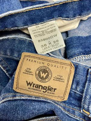 Women's Wrangler Denim Jeans size 38 x 29