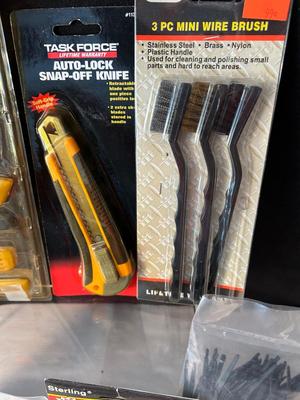 Lot 41 Zip Ties and Cutters