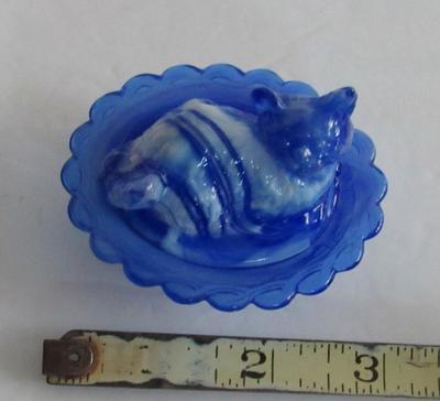 Small Mosser Glass Cat Covered Salt, Blue Slag