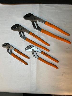 Lot 46. Set of 4 Pittsburgh Pliers