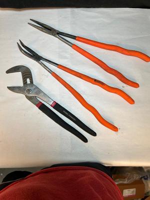 Lot 48. Pair of long-handle Pliers and adjustable pliers