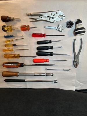 Lot 56 Screwdrivers and Pliers