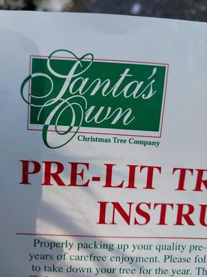 PRELIT 7'FT SANTAS OWN TREE