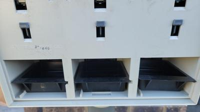 Vendstar 3000 3 Compartment Vending Maching