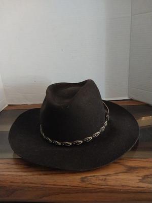 COWBOY HAT