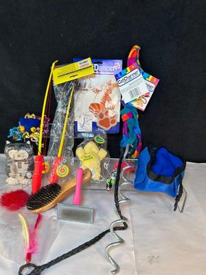 Lot 117. Cat Toys
