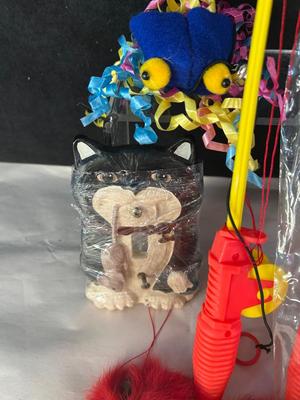 Lot 117. Cat Toys