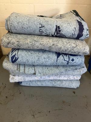Lot 141. Moving Blankets