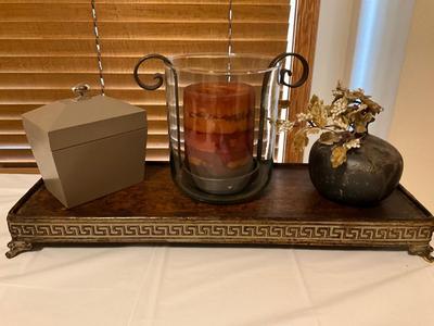 Table display with decorative items