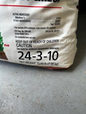 Lot 181. Scotts MaxGuard Insect Control with Fertilizer