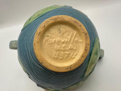 ROSEVILLE Pottery, Water Lily, 1943