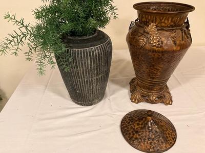 Ceramic vase and tin can w/lid