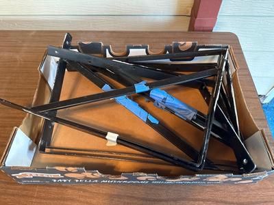 Shelving brackets