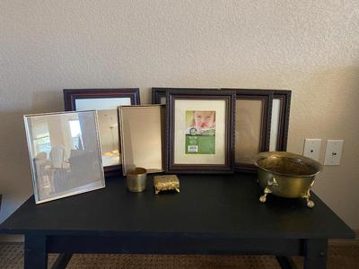 8x10 PHOTO FRAMES, VINTAGE BRASS TRINKET BOX & TO BRASS POTS