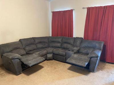 REALLY NICE RECLINING GREY CORNER SECTIONAL