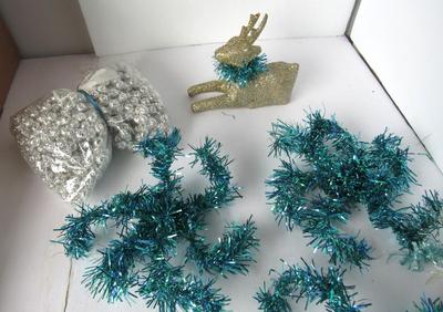 Neat Older Wired Garland Pinwheels, Plastic Garland and Glitter Deer