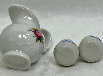 Ceramic Lot - ducks, swans, miniature tea set pieces