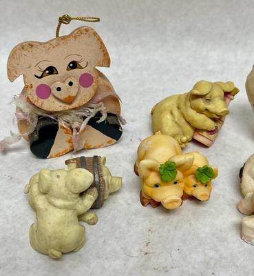 Pig piggie figurine lot